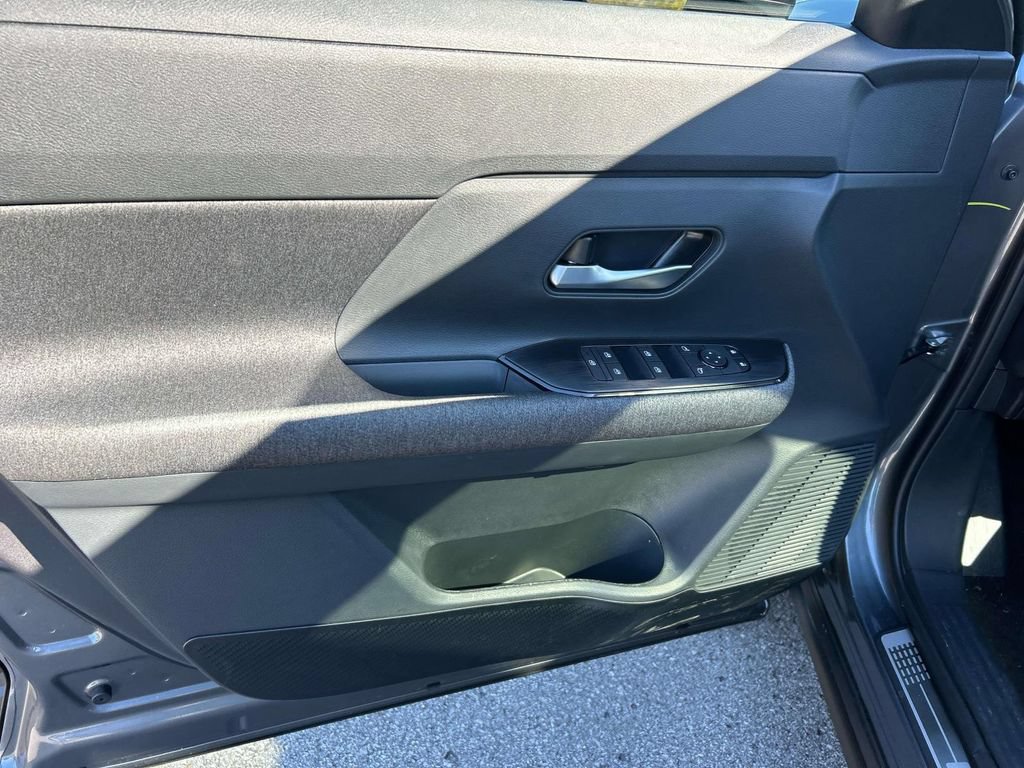 New 2026 Nissan Kicks SV w/ SV Premium Package FWD image 15