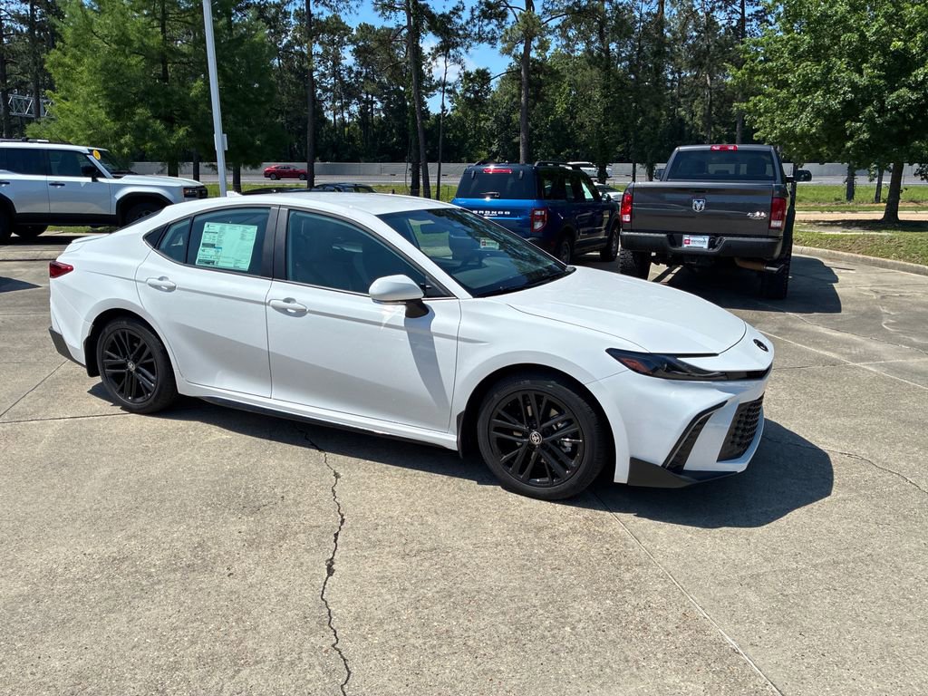 New 2026 Toyota Camry SE FWD image 9
