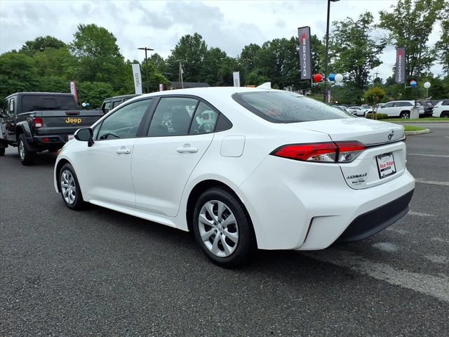 Used 2024 Toyota Corolla LE FWD image 11