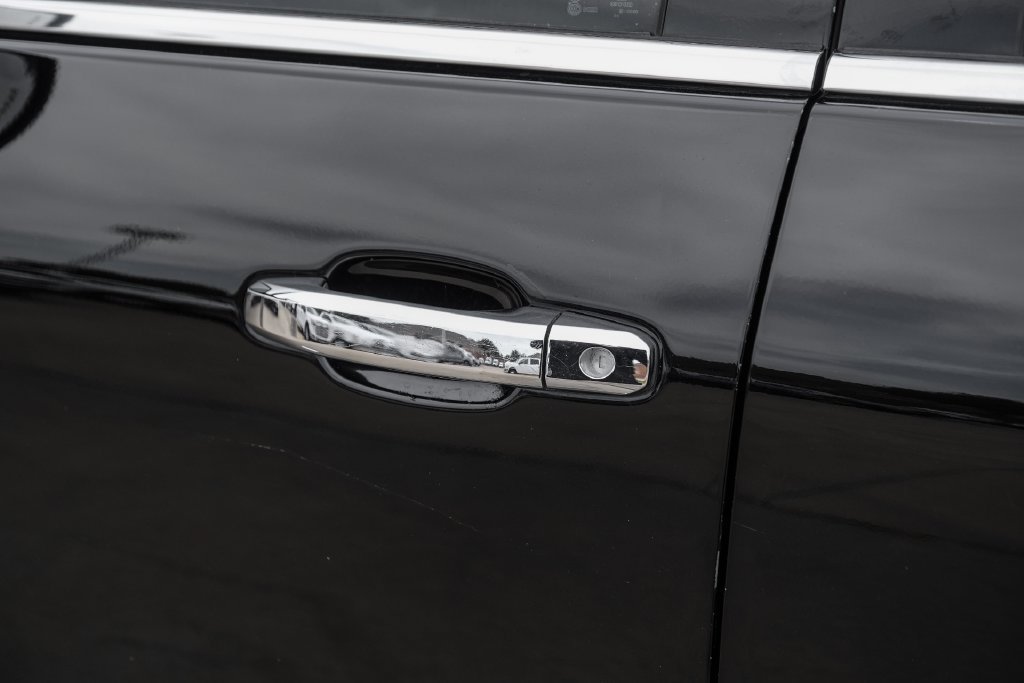 Used 2015 GMC Sierra 1500 SLT w/ SLT Crew Cab Value Package AWD/4WD image 40
