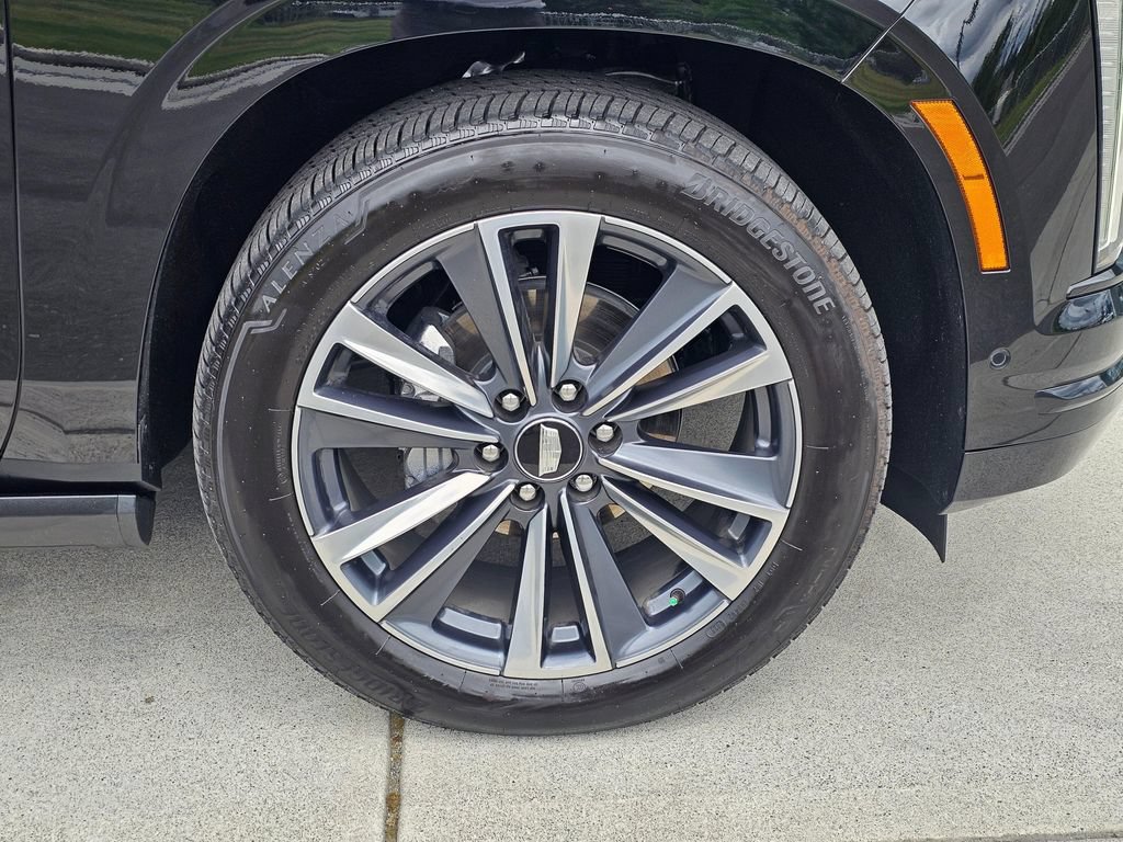 Certified 2026 Cadillac Escalade ESV Sport w/ Touring Package AWD/4WD image 9