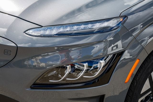 Certified 2023 Hyundai Kona Limited FWD image 8