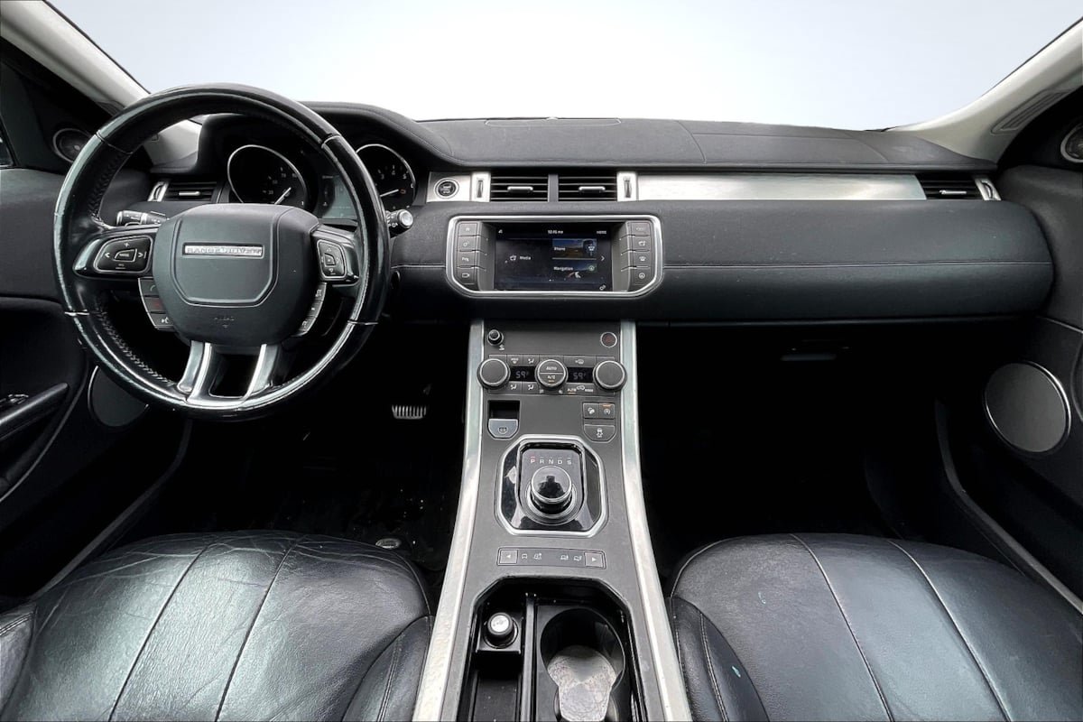 Used 2017 Land Rover Range Rover Evoque SE AWD/4WD image 16