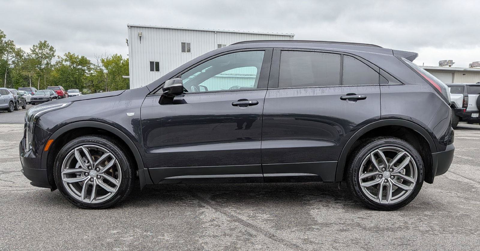 Used 2023 Cadillac XT4 Sport AWD/4WD image 6