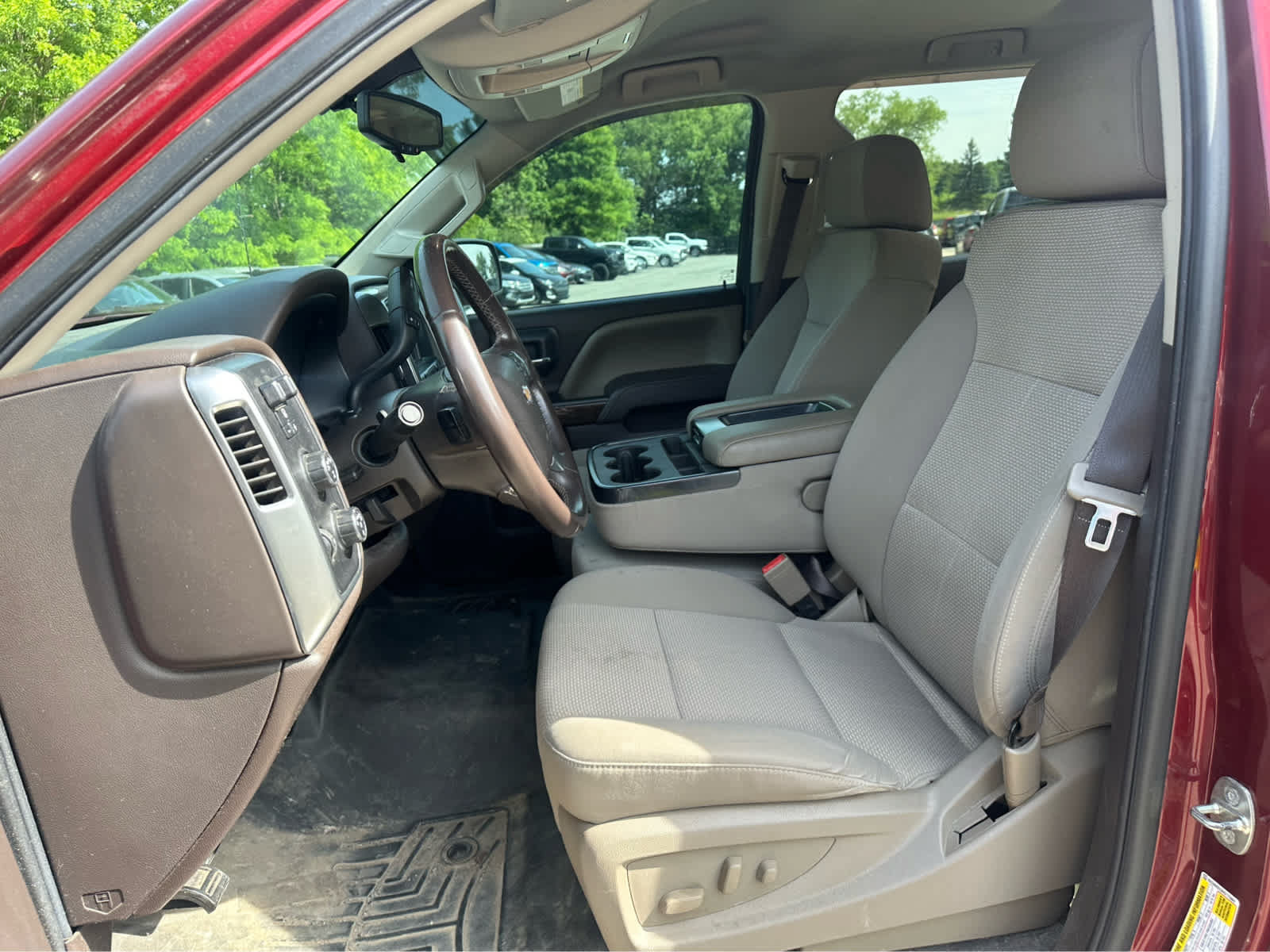 Used 2017 Chevrolet Silverado 1500 LT w/ All Star Edition AWD/4WD image 10