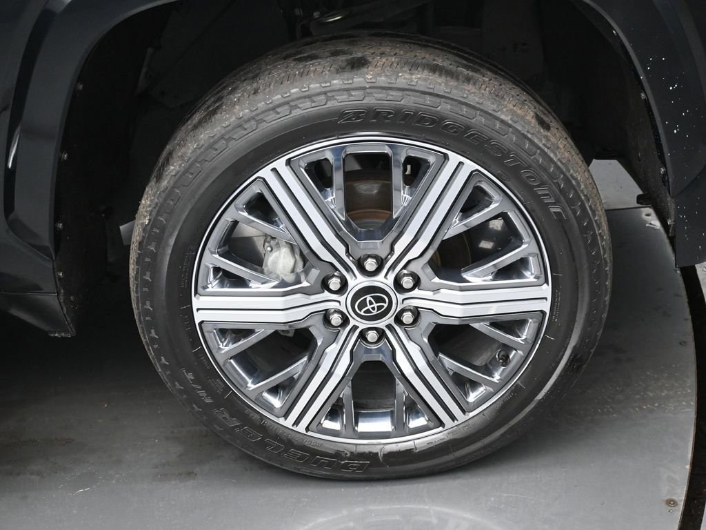 Used 2024 Toyota Tundra Capstone AWD/4WD image 39