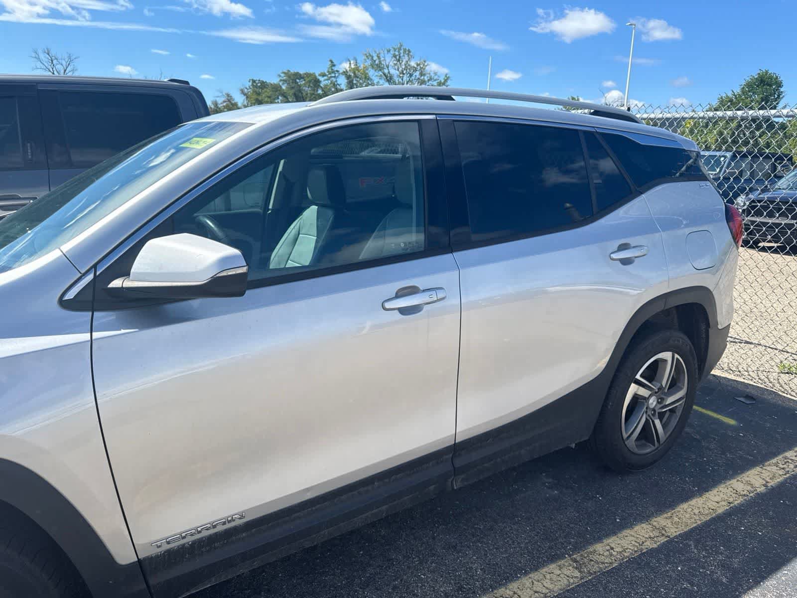 Used 2020 GMC Terrain SLT w/ Preferred Package AWD/4WD image 21