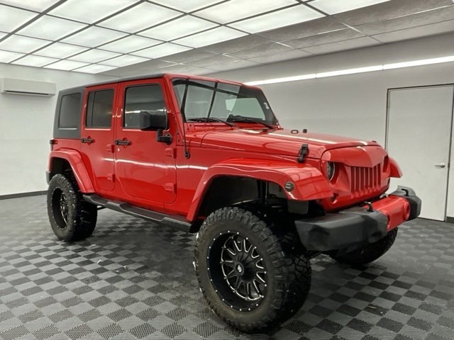 Used 2015 Jeep Wrangler Unlimited Sahara w/ Connectivity Group image 2