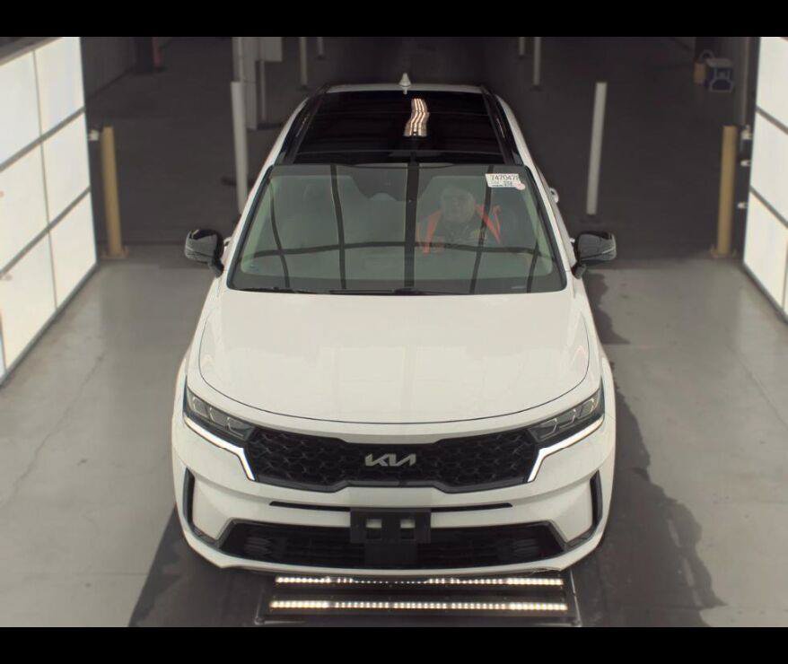 Used 2023 Kia Sorento SX FWD image 3