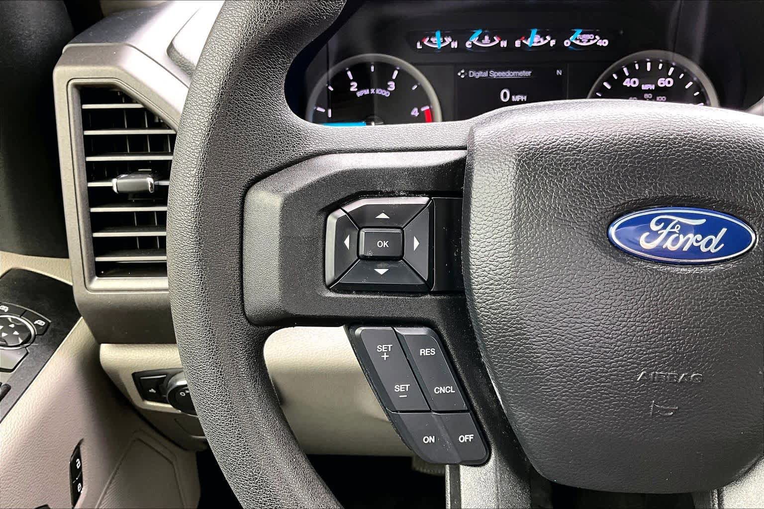 Used 2019 Ford F250 XL w/ STX Appearance Package AWD/4WD image 24