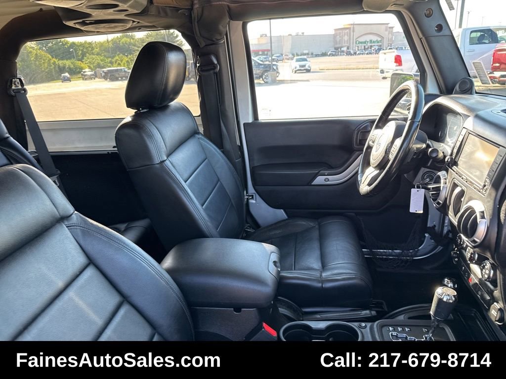 Used 2012 Jeep Wrangler Sahara w/ Dual Top Group image 73