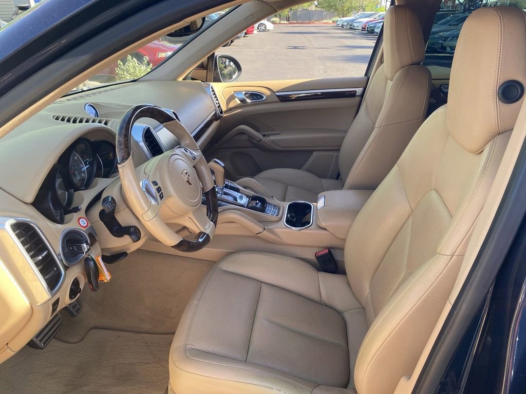 Used 2014 Porsche Cayenne S AWD/4WD image 18
