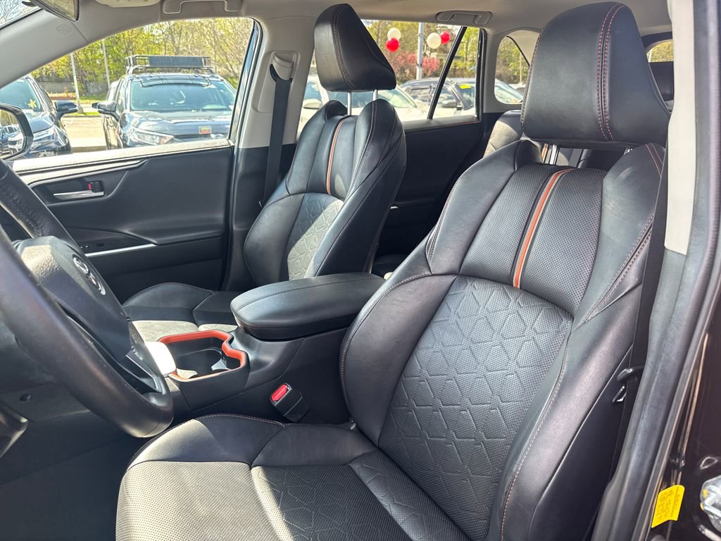 Used 2021 Toyota RAV4 Adventure w/ Convenience Package AWD/4WD image 16