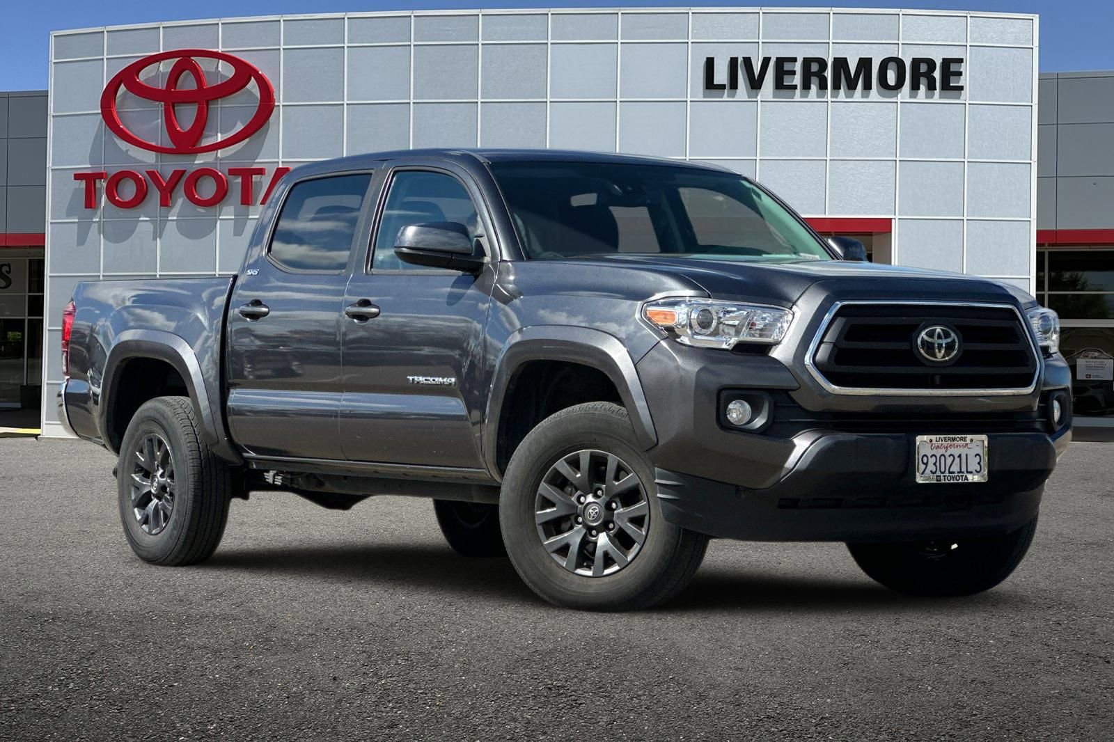 Certified 2022 Toyota Tacoma SR5 image 2