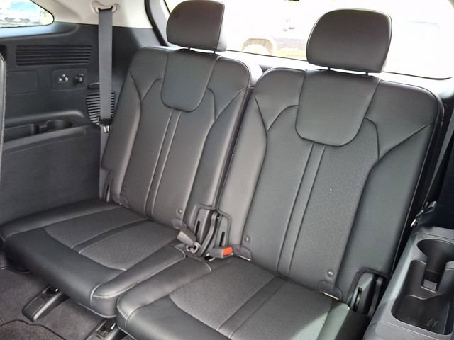 Used 2023 Kia Sorento SX image 9