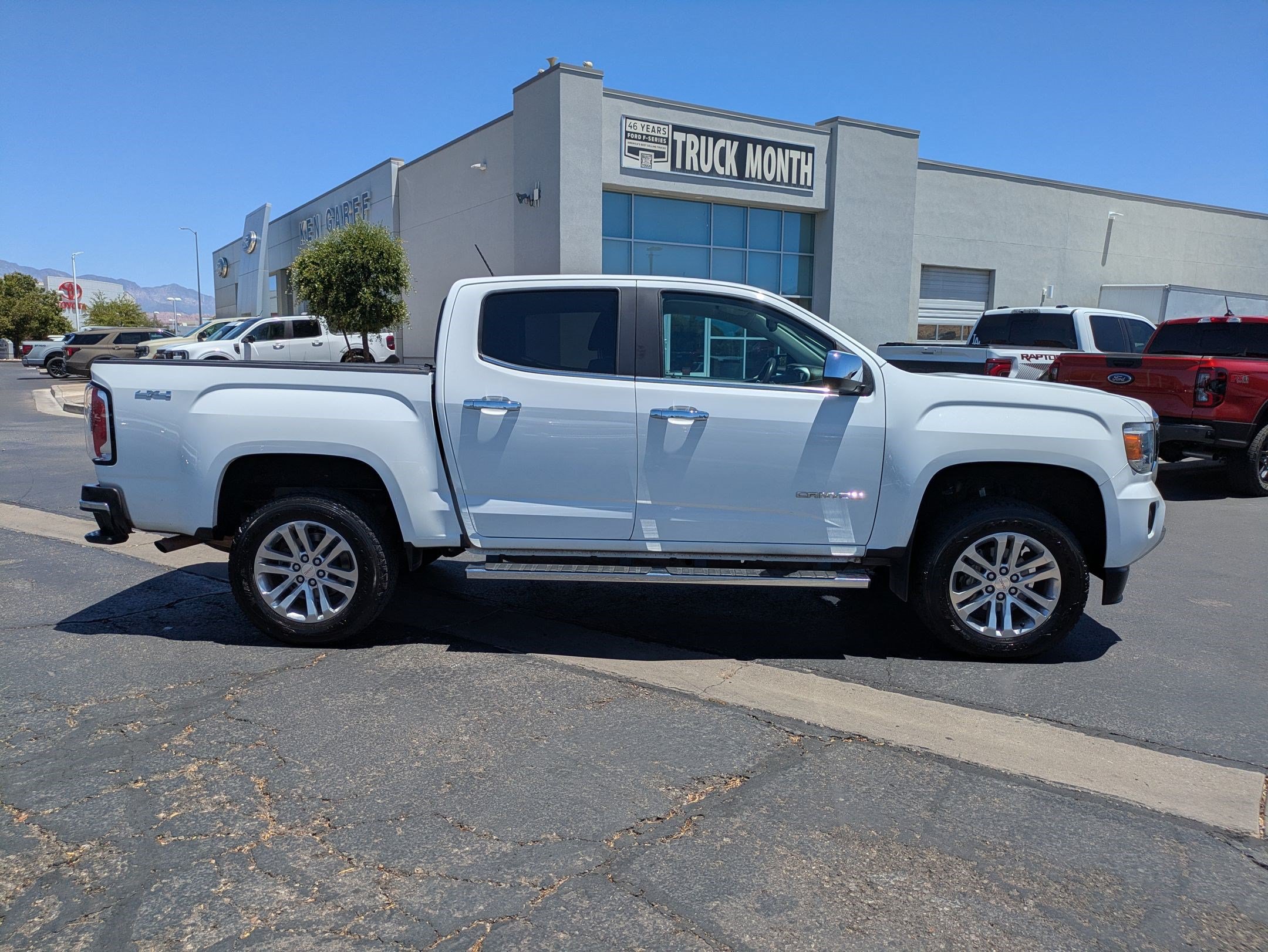 Used 2018 GMC Canyon SLT AWD/4WD image 2