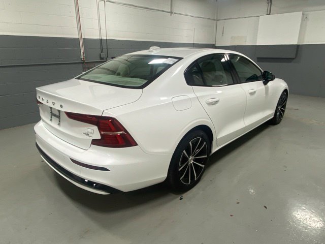 Used 2024 Volvo S60 T8 Core AWD/4WD image 3