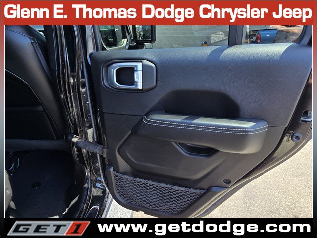 Used 2021 Jeep Wrangler Unlimited Sahara w/ Safety Group AWD/4WD image 32
