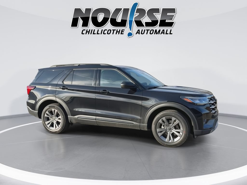 New 2026 Ford Explorer Active w/ Active Comfort Package AWD/4WD image 2