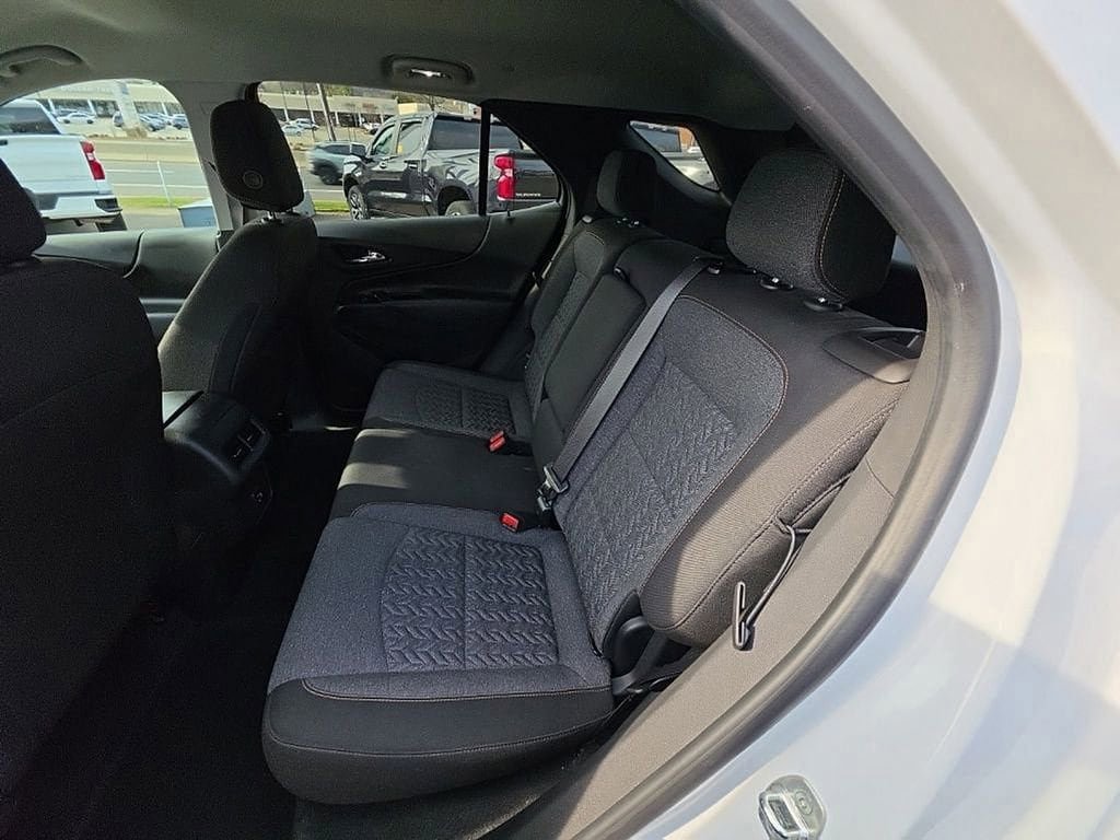 Used 2022 Chevrolet Equinox LT AWD/4WD image 25