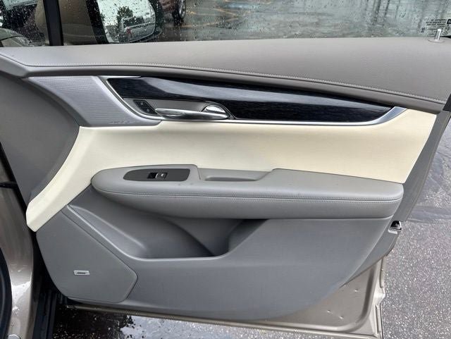 Certified 2023 Cadillac XT6 Premium Luxury w/ Technology Package AWD/4WD image 25