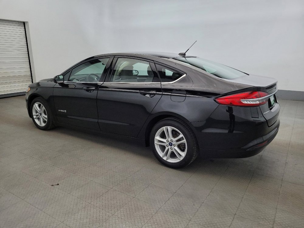 Used 2018 Ford Fusion S image 3