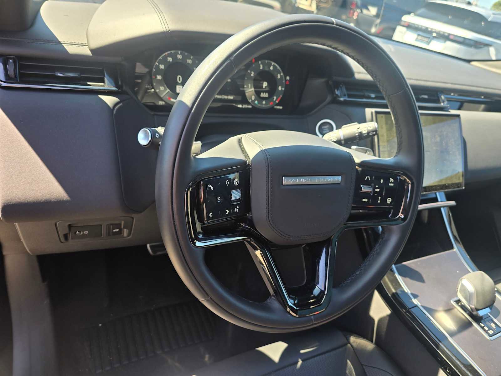 Used 2026 Land Rover Range Rover Velar Dynamic SE image 26