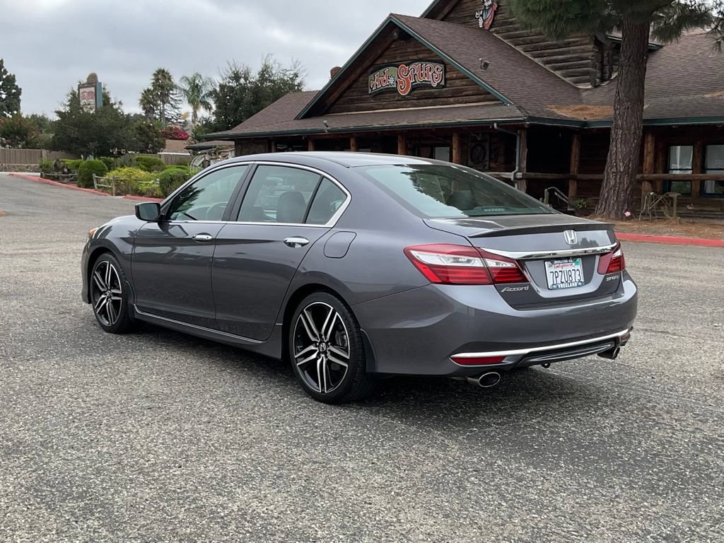 Used 2016 Honda Accord Sport image 4