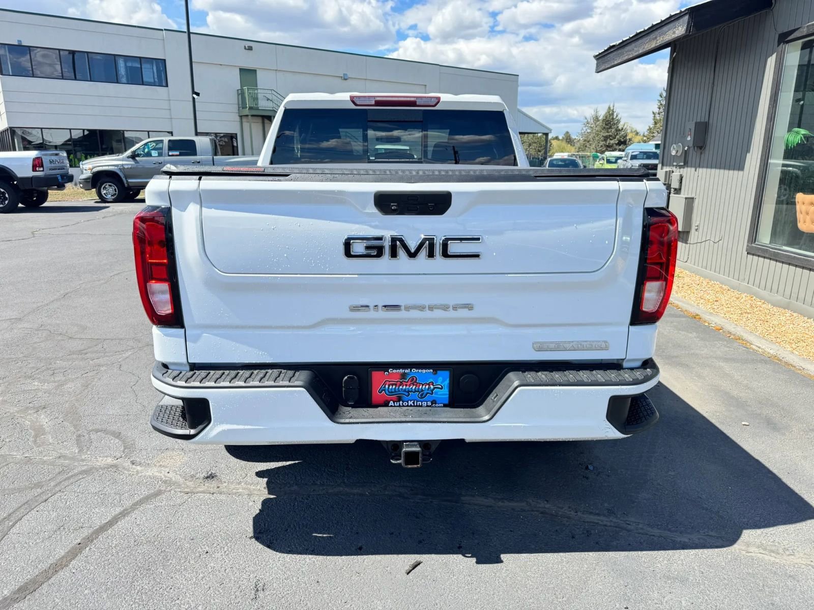 Used 2021 GMC Sierra 1500 Elevation w/ Preferred Package AWD/4WD image 4