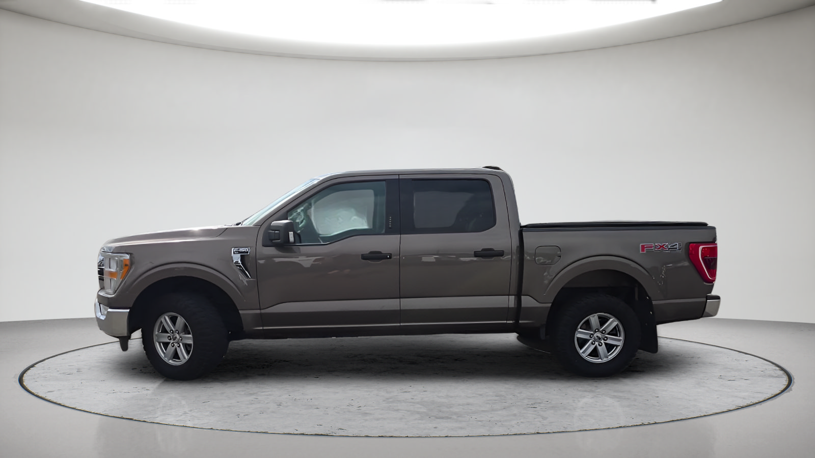 Used 2021 Ford F150 XLT w/ Equipment Group 301A Mid AWD/4WD image 11