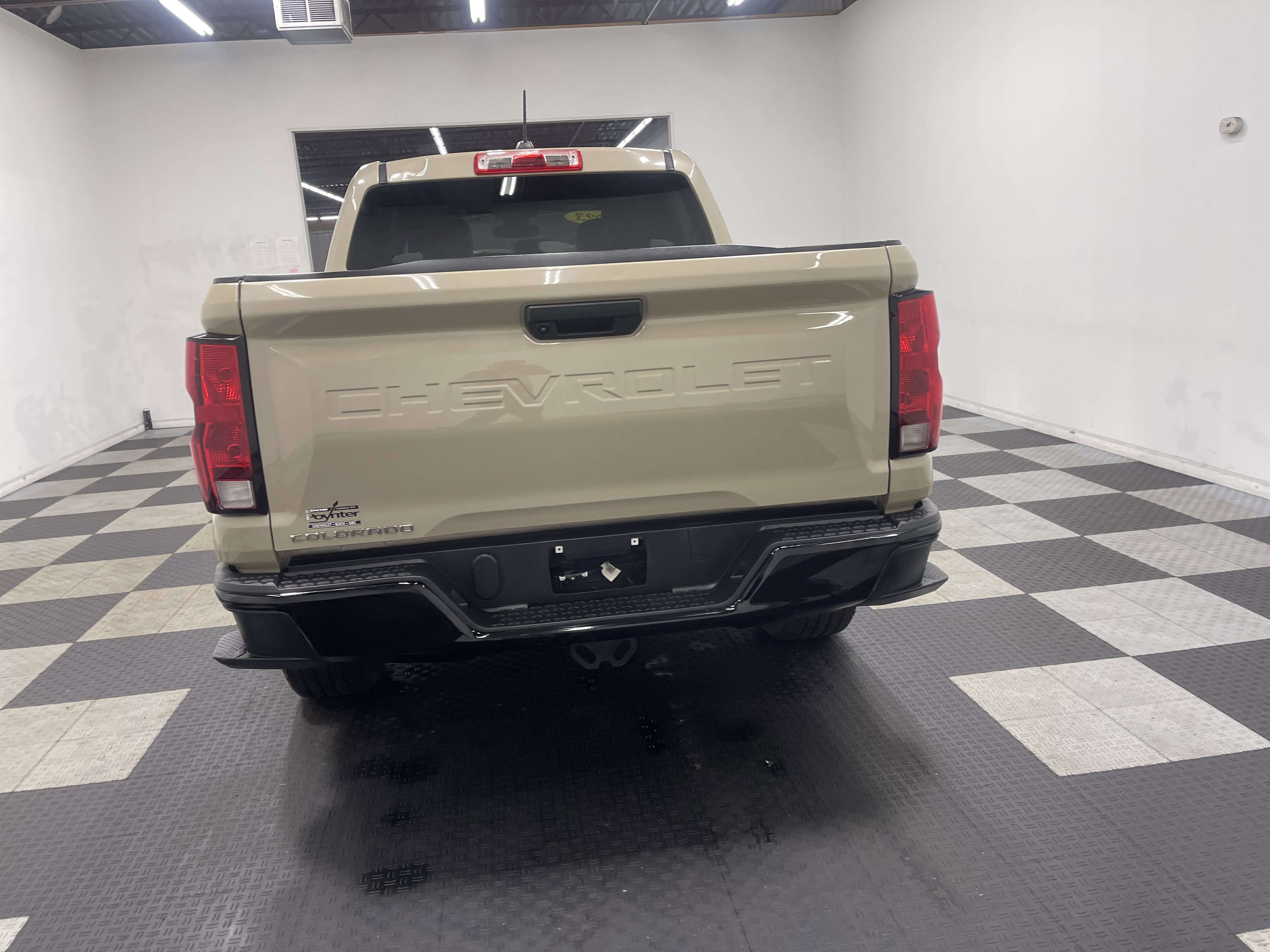 Used 2023 Chevrolet Colorado W/T image 3