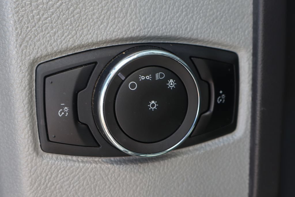 Used 2024 Ford E-450 and Econoline 450 Super Duty w/ Power Windows & Locks Group RWD image 22