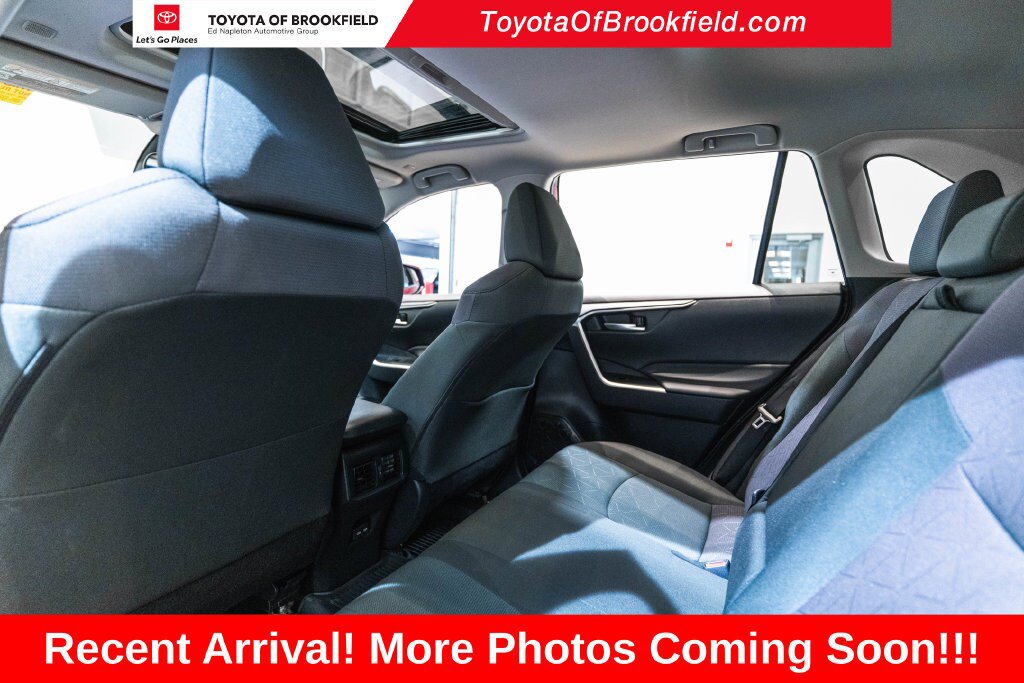 Certified 2024 Toyota RAV4 XLE w/ Convenience Package AWD/4WD image 13