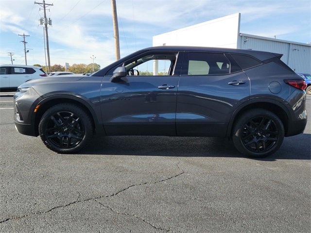 Used 2021 Chevrolet Blazer LT w/ LPO, Black Accent Package image 6