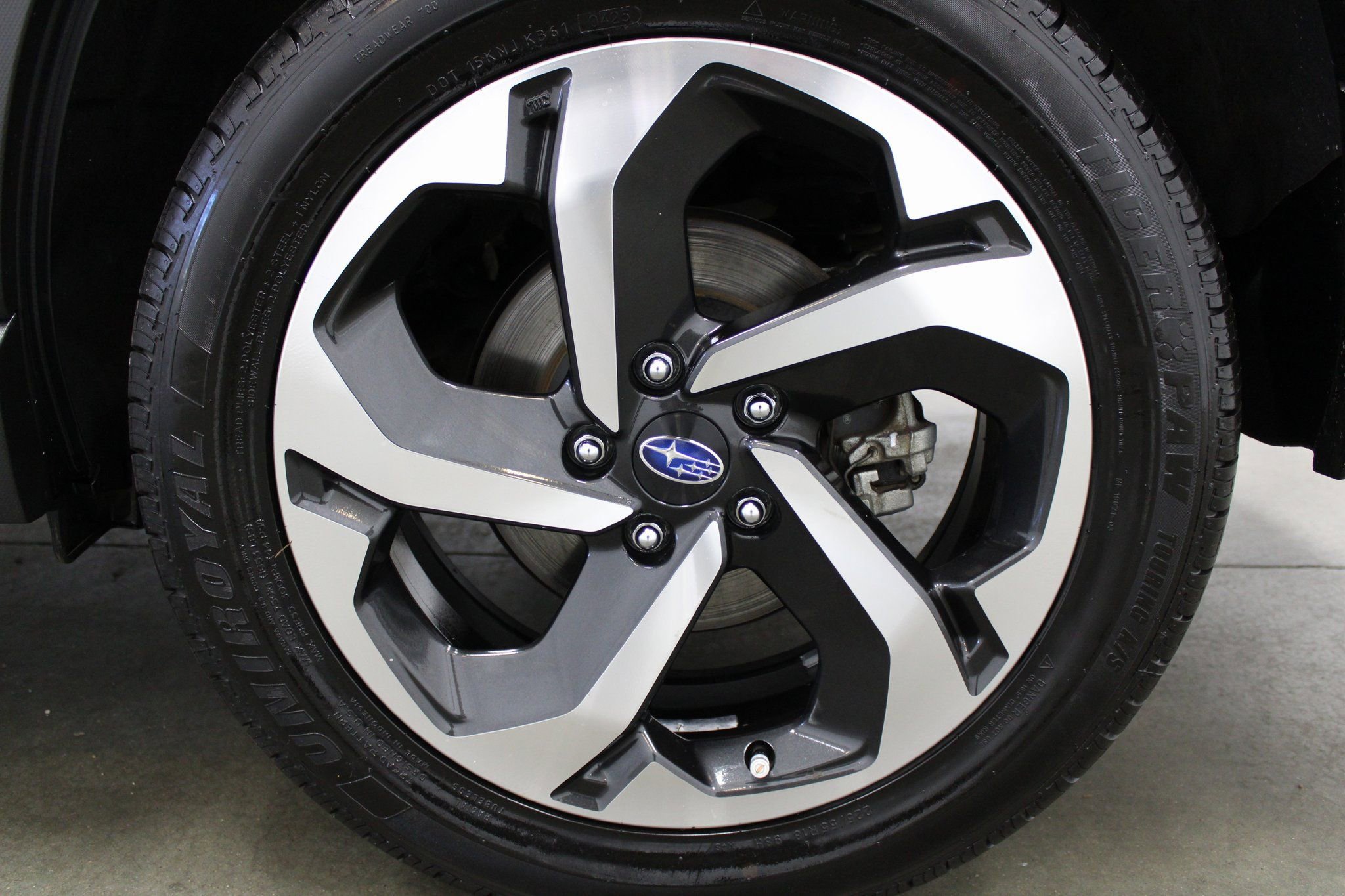 Used 2023 Subaru Forester Touring image 9