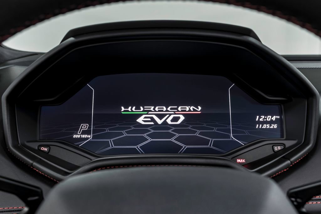 Used 2022 Lamborghini Huracan EVO RWD image 14