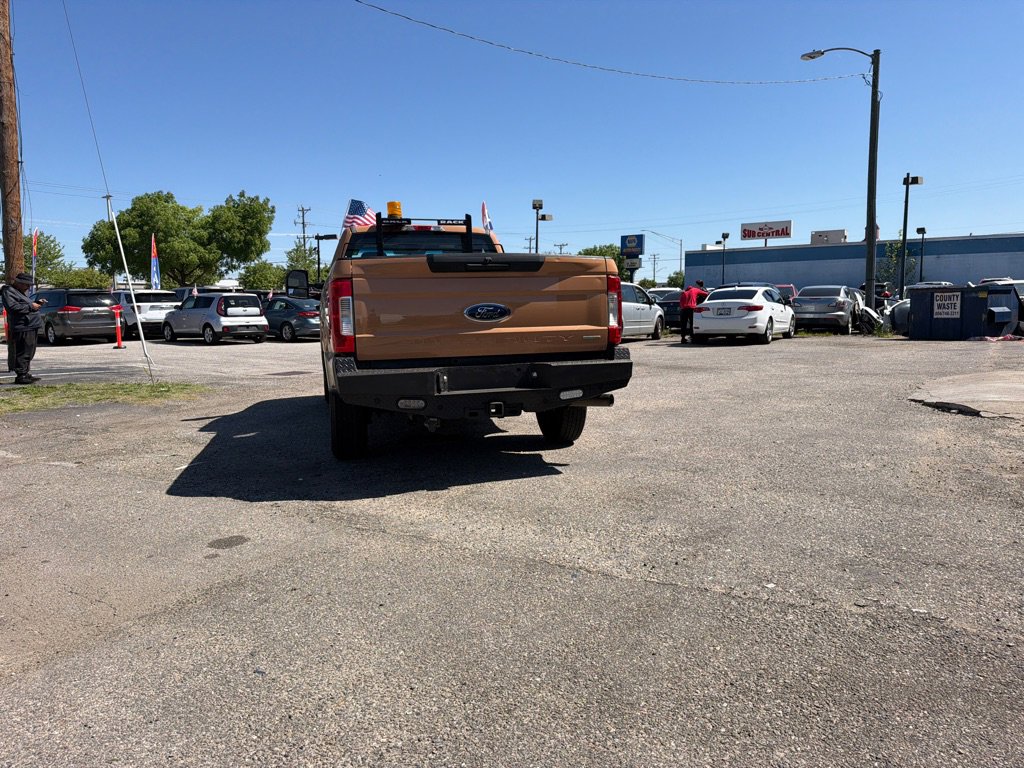 Used 2018 Ford F250 XL w/ Power Equipment Group RWD image 11