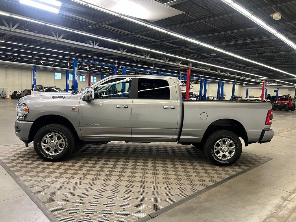 Used 2024 RAM 2500 Laramie AWD/4WD image 4