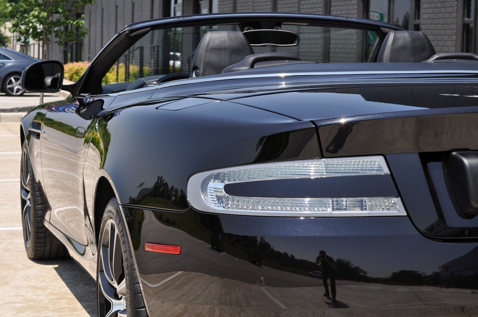 Used 2012 Aston Martin DB9 Volante image 7