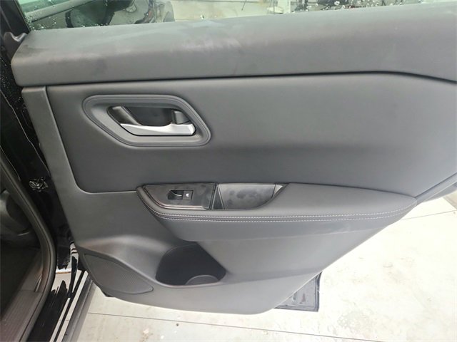 New 2025 Nissan Rogue SV image 35