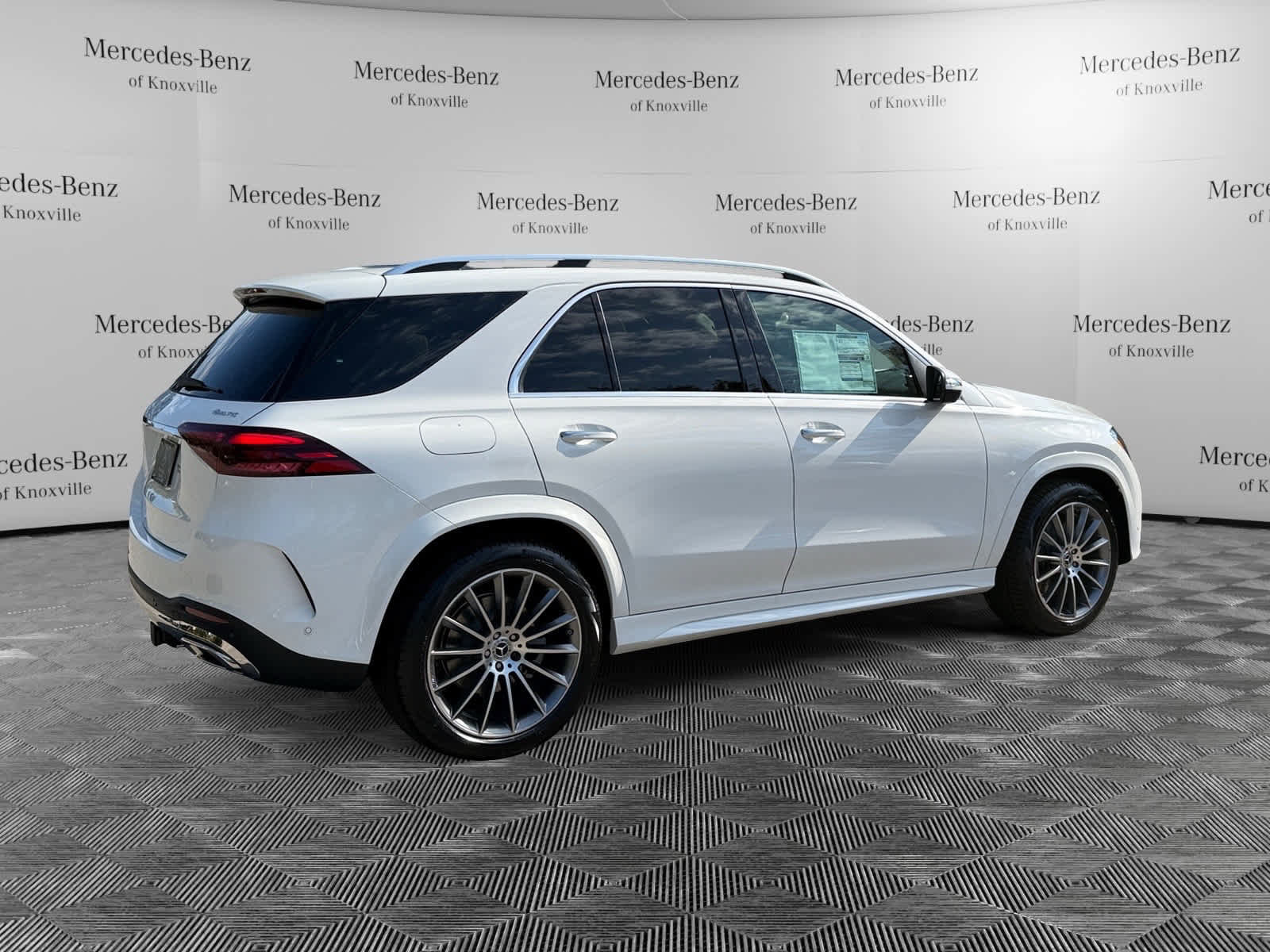 Used 2026 Mercedes-Benz GLE 450 4MATIC image 5