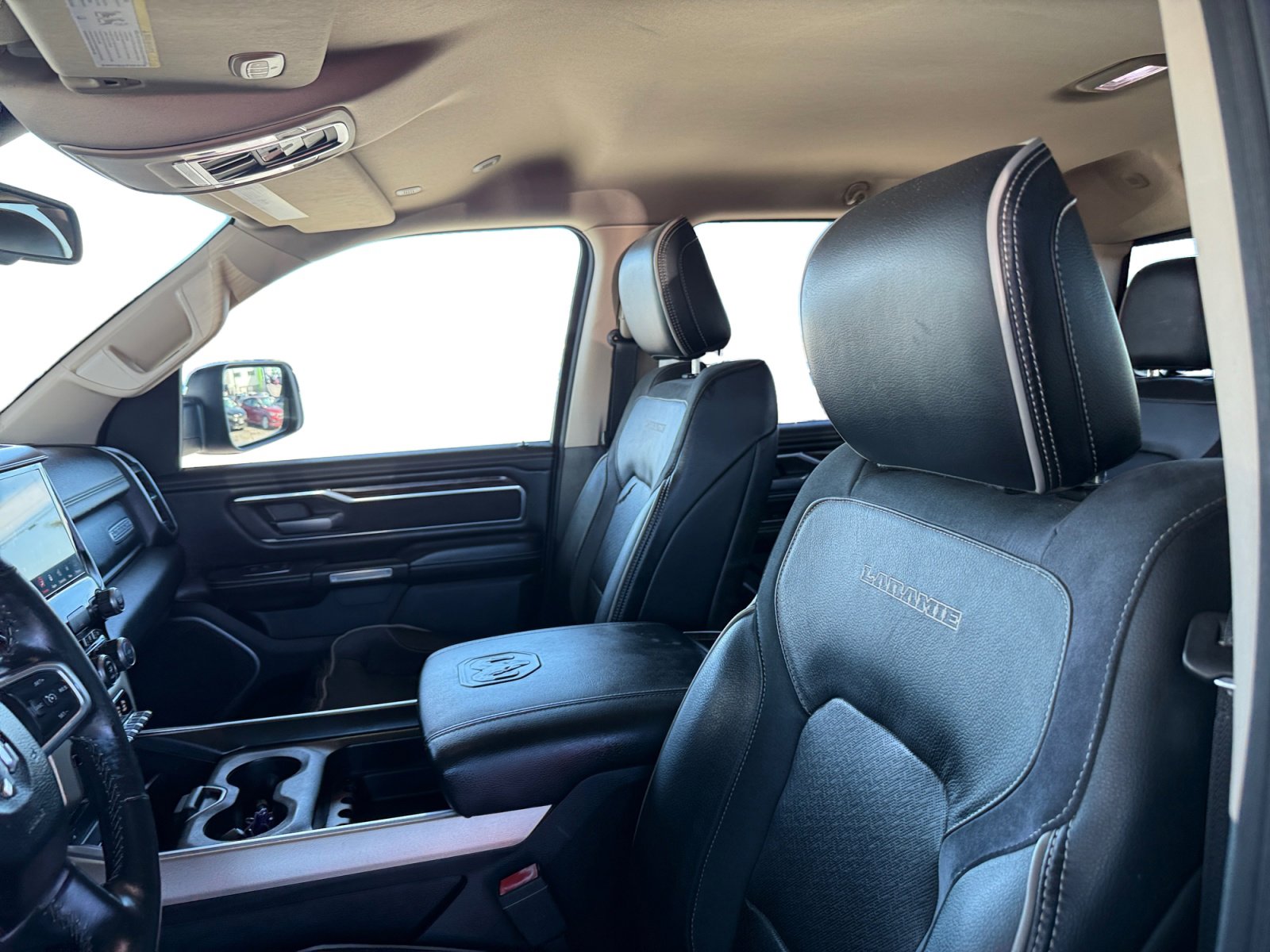 Used 2019 RAM 1500 Laramie RWD image 10