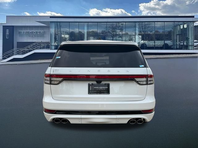 New 2026 Lincoln Aviator Reserve w/ Jet Appearance Package AWD/4WD image 7