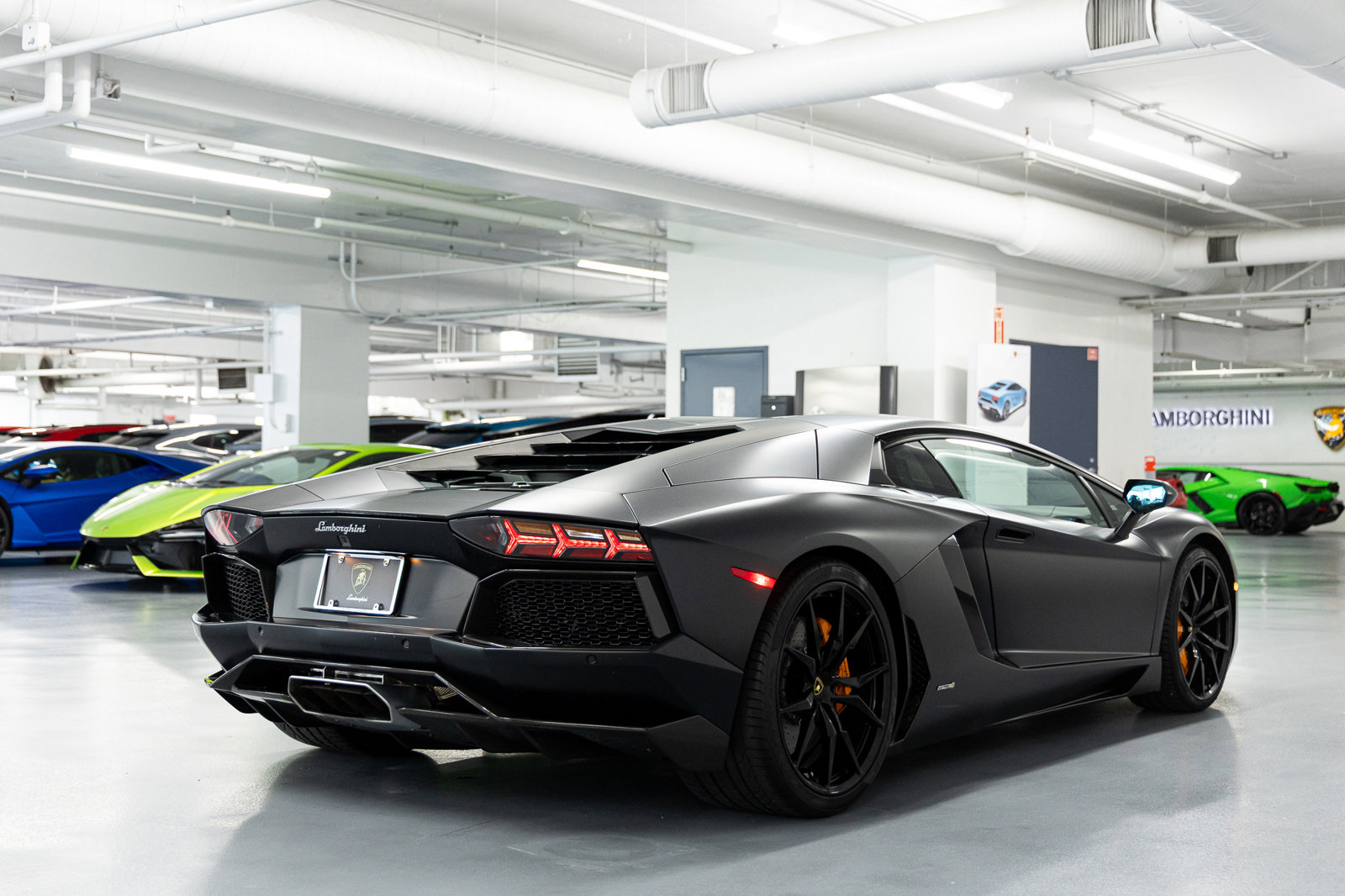 Used 2014 Lamborghini Aventador LP 700-4 AWD/4WD image 9
