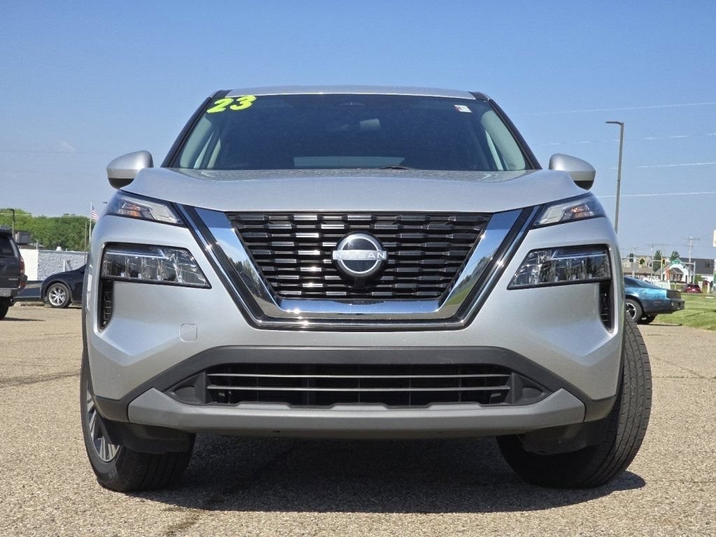 Used 2023 Nissan Rogue SV AWD/4WD image 10