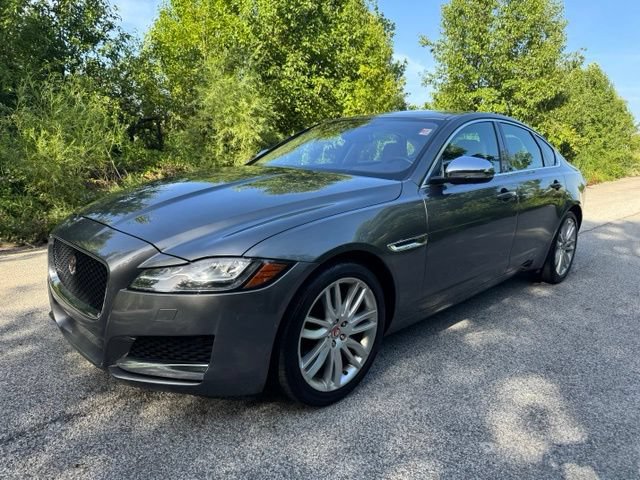 Used 2018 Jaguar XF Prestige AWD/4WD image 1