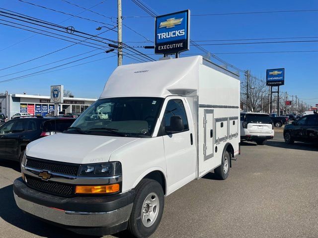 New 2025 Chevrolet Express 3500 w/ Power Convenience Package RWD image 2