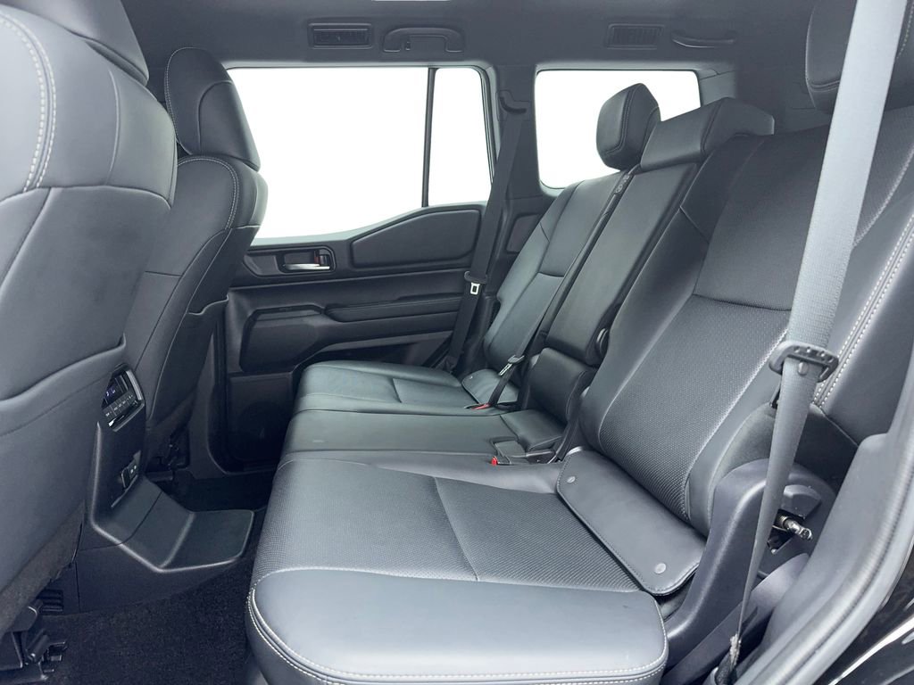 Used 2024 Toyota Land Cruiser image 35