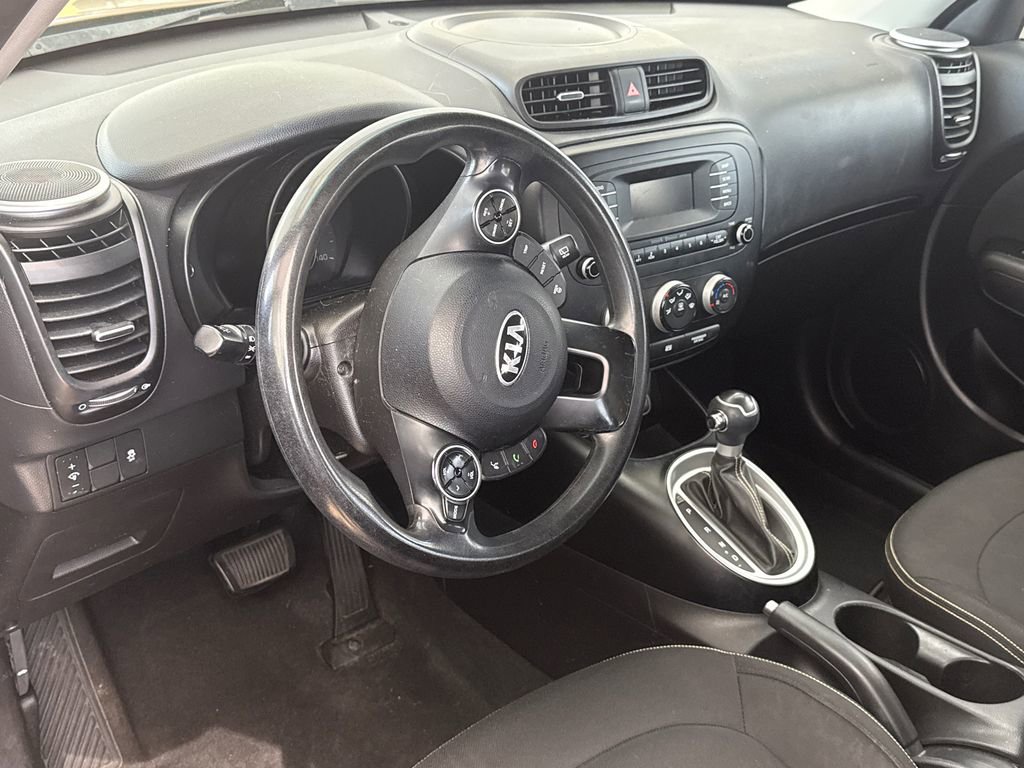 Used 2014 Kia Soul + FWD image 8