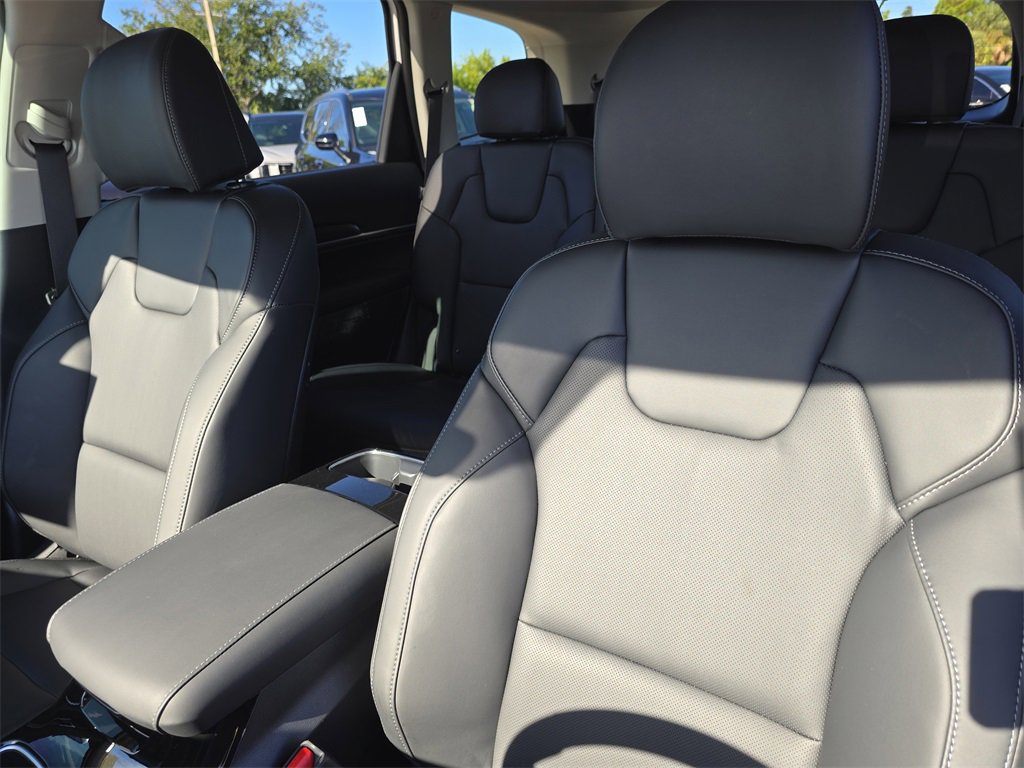 New 2025 Kia Telluride S image 23